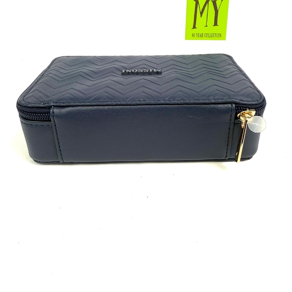 Missoni X Delta Air Lines Amenity Kit Navy Blue Travel Bag, Delta One Exclusiv View 4